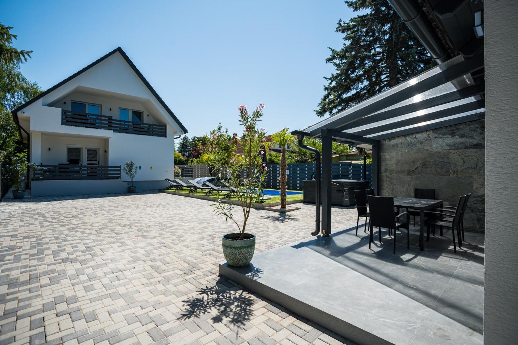 Balatonic Lime Apartmanhaz Шіофок Екстер'єр фото