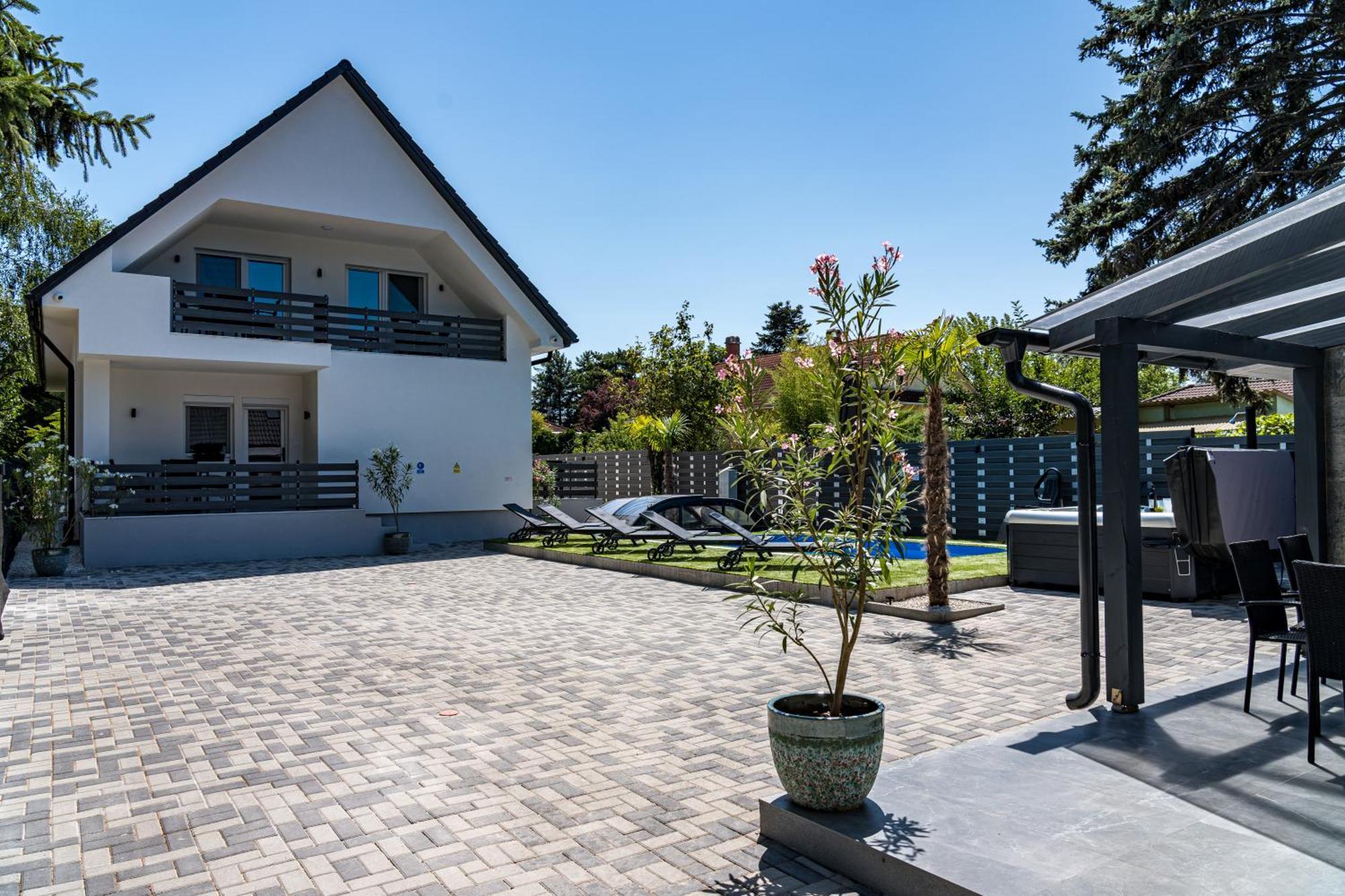 Balatonic Lime Apartmanhaz Шіофок Екстер'єр фото