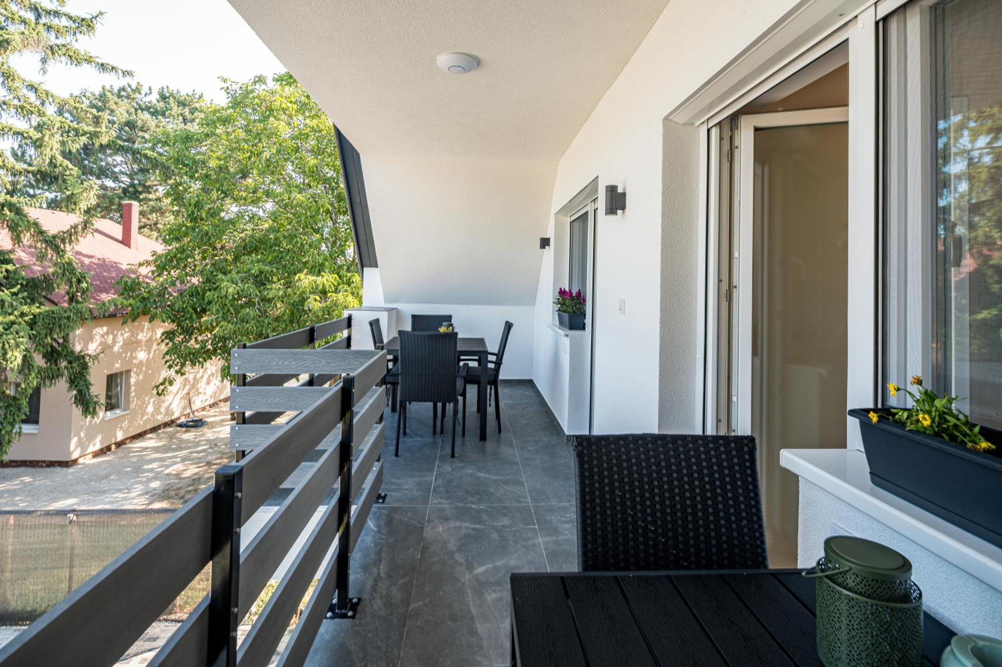 Balatonic Lime Apartmanhaz Шіофок Екстер'єр фото