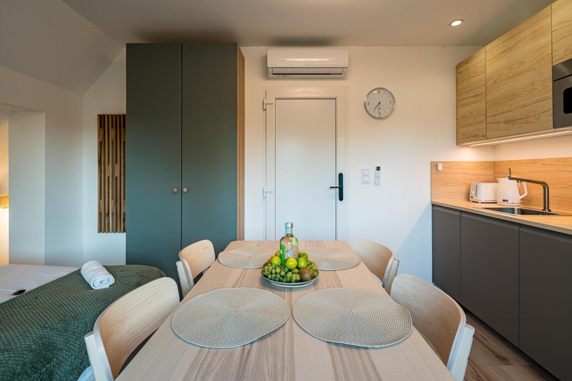 Balatonic Lime Apartmanhaz Шіофок Екстер'єр фото