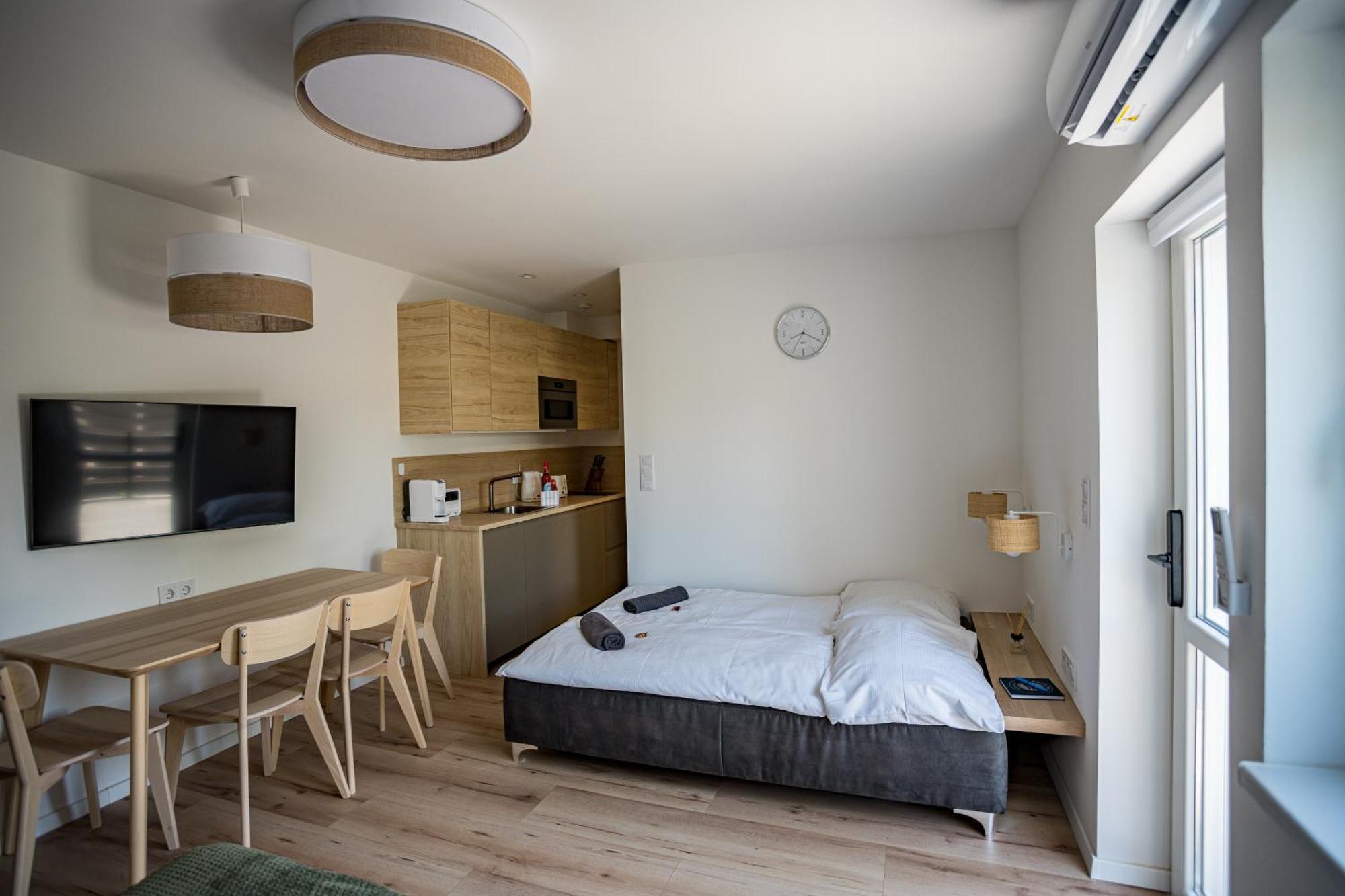 Balatonic Lime Apartmanhaz Шіофок Екстер'єр фото
